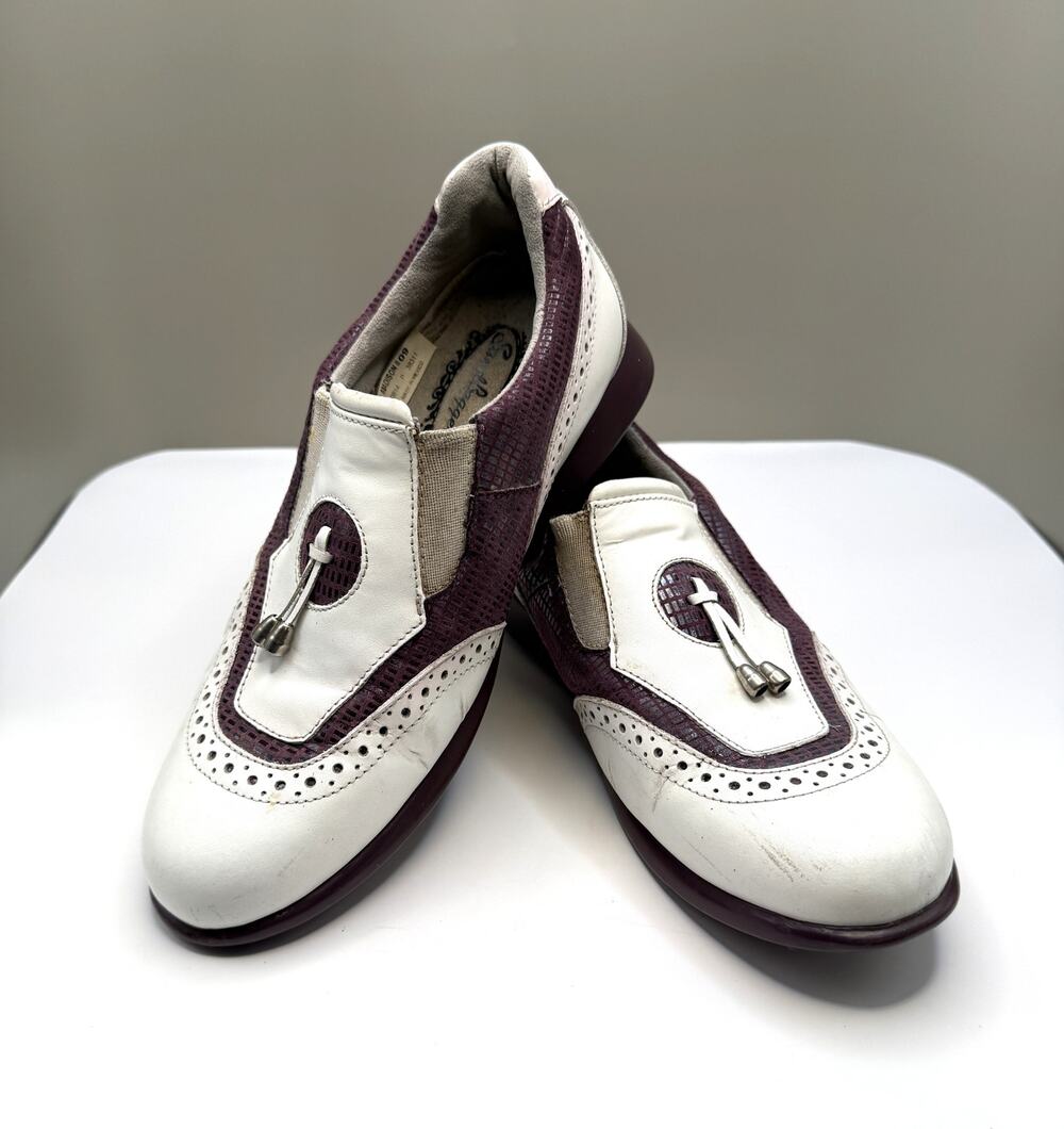 Golf shoes. Women's Sandbaggers. Size 9 Madison II